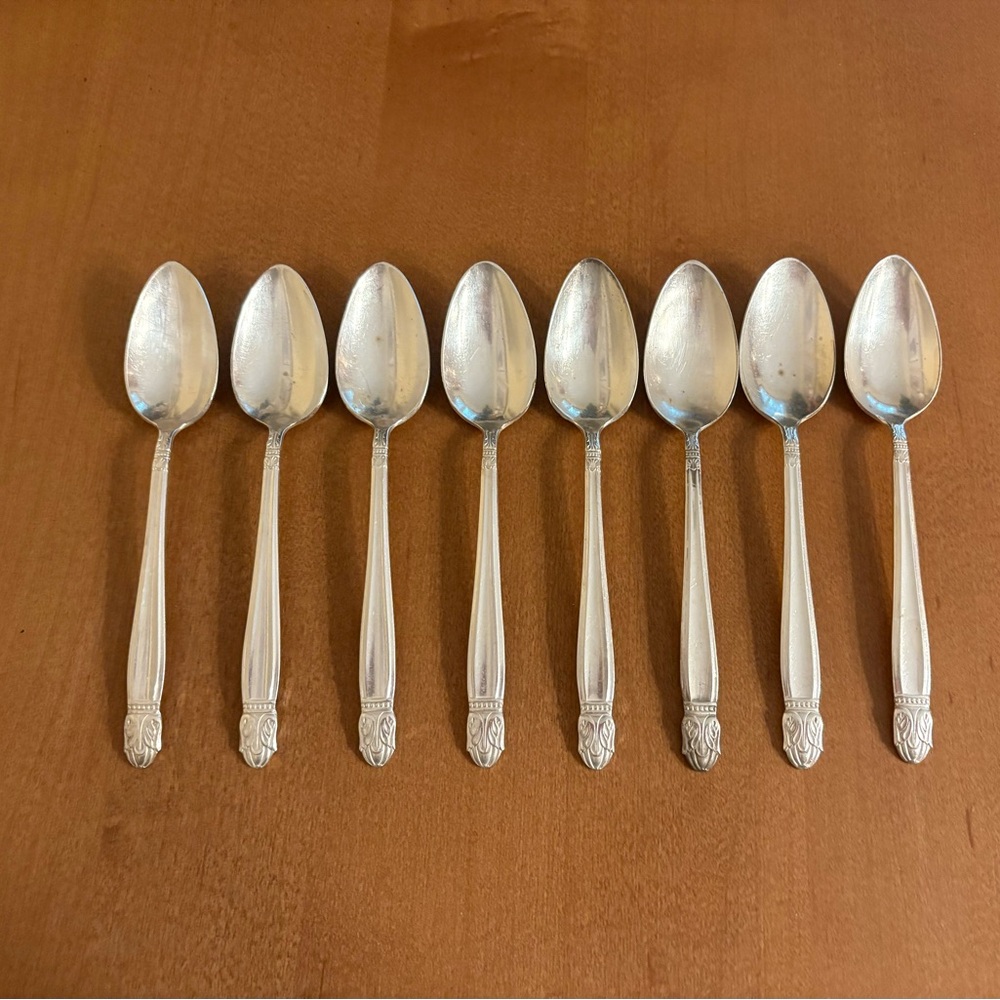 Vintage Holmes & Edwards IS Danish Princess Inlaid Silver Plate 8 Teaspoons